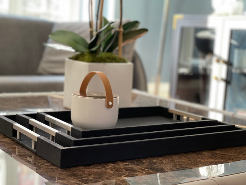 ONYX Shagreen Serving Tray | Exotic Embossed Leather and Nickel Handles | Black

Elevate Your Entertaining Experience

Indulge in the luxury of the ONYX Shagreen Serving Tray