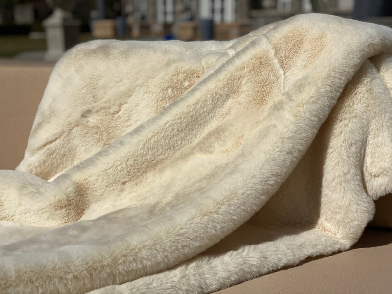 Experience luxury with ONE Preevay's Rabbit Faux Fur Throw. Inspired by Fernando Botero, crafted from Ultra Premium Rabbit Faux Fur. 800 gsm, 50x60 inches in Casual Khaki. Hypoallergenic and elegant...
