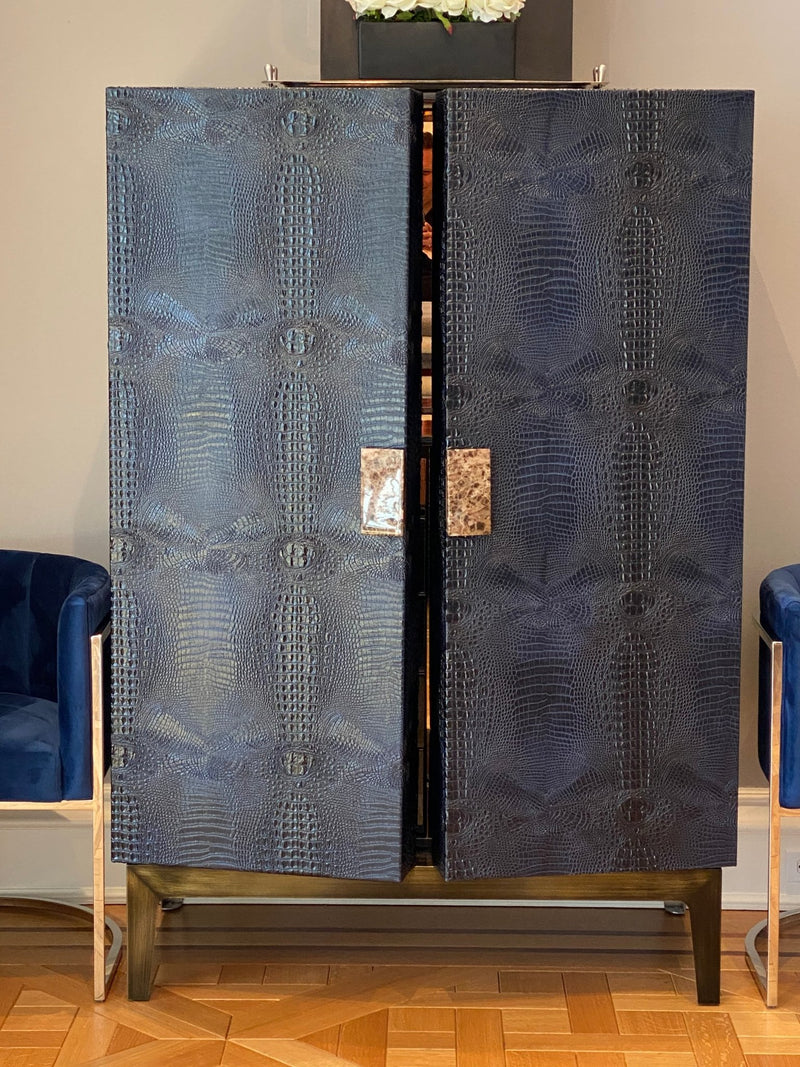 ultra-luxury with One Preevay's bespoke Crocodile Armoire. Inspired by Louis XIV, this customizable piece combines elegance & functionality. Handcrafted with faux crocodile leather, ebony wood & marble handles...