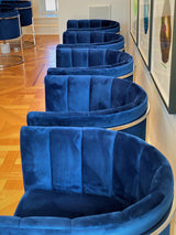 Discover_the_One_Preevay_Arc_Dining_Chair._Inspired_by_the_Arc_de_Triomphe_this_customizable_luxury_chair_features_a_nickel_frame_and_plush_velvet._Perfect_for_upscale_residences_and_hospitality_venues ....