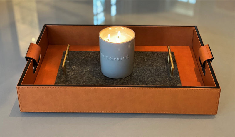 Discover the Persian Lime Perfumed Estate Candle from One Preevay. Handcrafted with essential oils and organic soy wax, this 21.2 oz candle features a triple wick and a pale gray porcelain vessel. Enjoy the aromatic fusion of warm pear, lime, and grapefruit. Order now for joy
